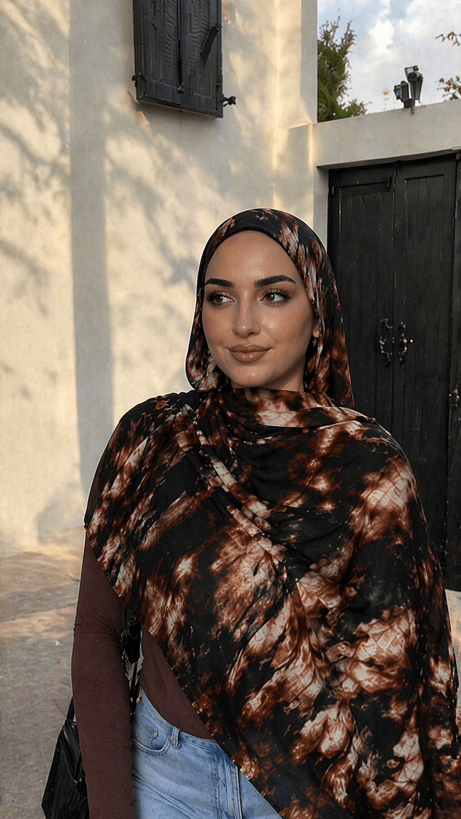 RY04 Watercolor Tie-Dye Hijab Shawl – Black & Brown Ombre Women's Head Scarf (80×180cm) - Raya