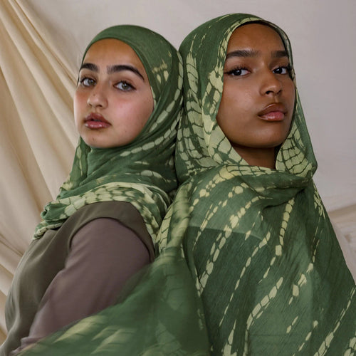 RY100 Grass Green Lime Shibori Spot Chain Hijab Shawl – Tie Dye Women's Head Scarf (80×180cm) - Raya