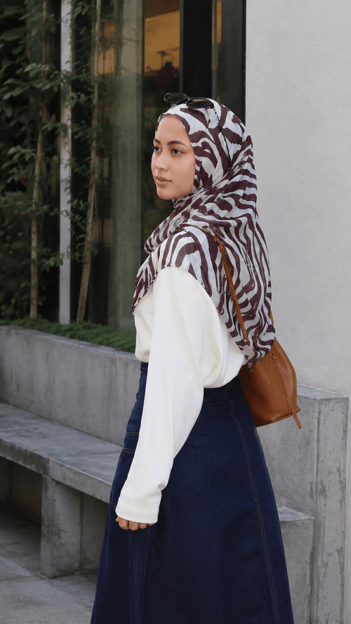 RY117 Cream Brown Zebra Print Hijab Shawl – Watercolor Animal Women's Head Scarf (80×180cm) - Raya