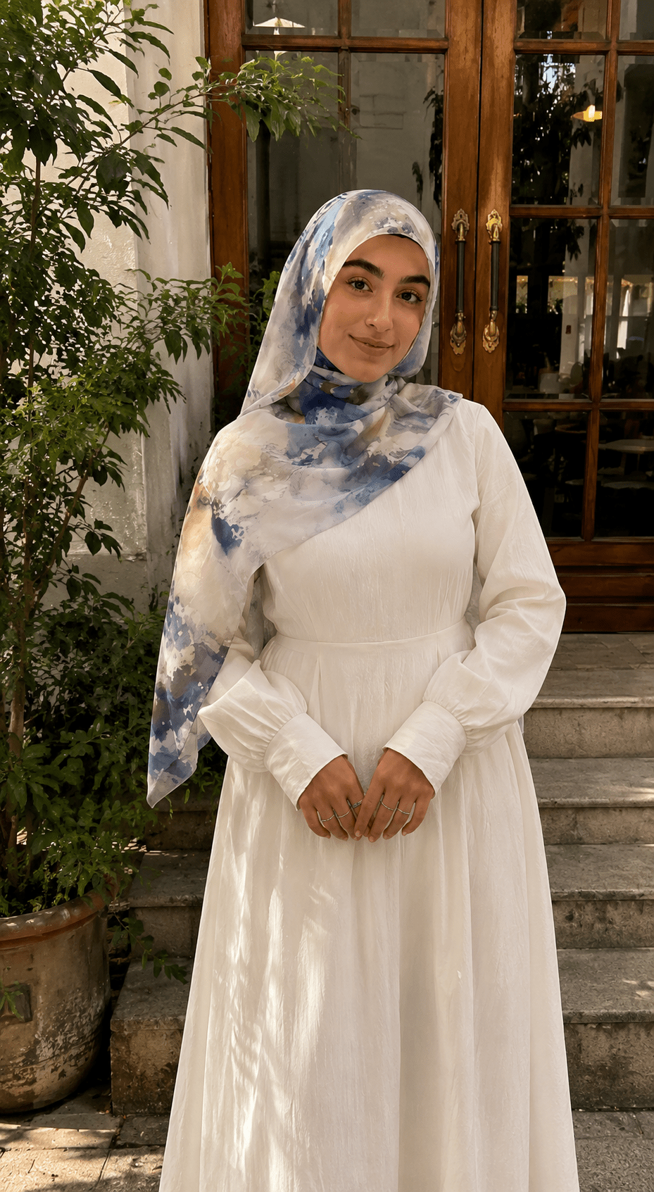 RY119 White Grey Blue Gold Abstract Oil Paint Hijab Shawl – Impressionist Women's Head Scarf (80×180cm) - Raya