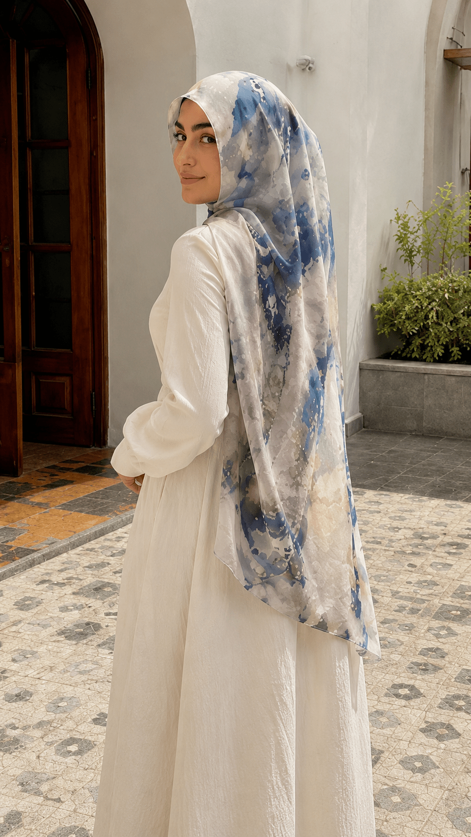 RY119 White Grey Blue Gold Abstract Oil Paint Hijab Shawl – Impressionist Women's Head Scarf (80×180cm) - Raya