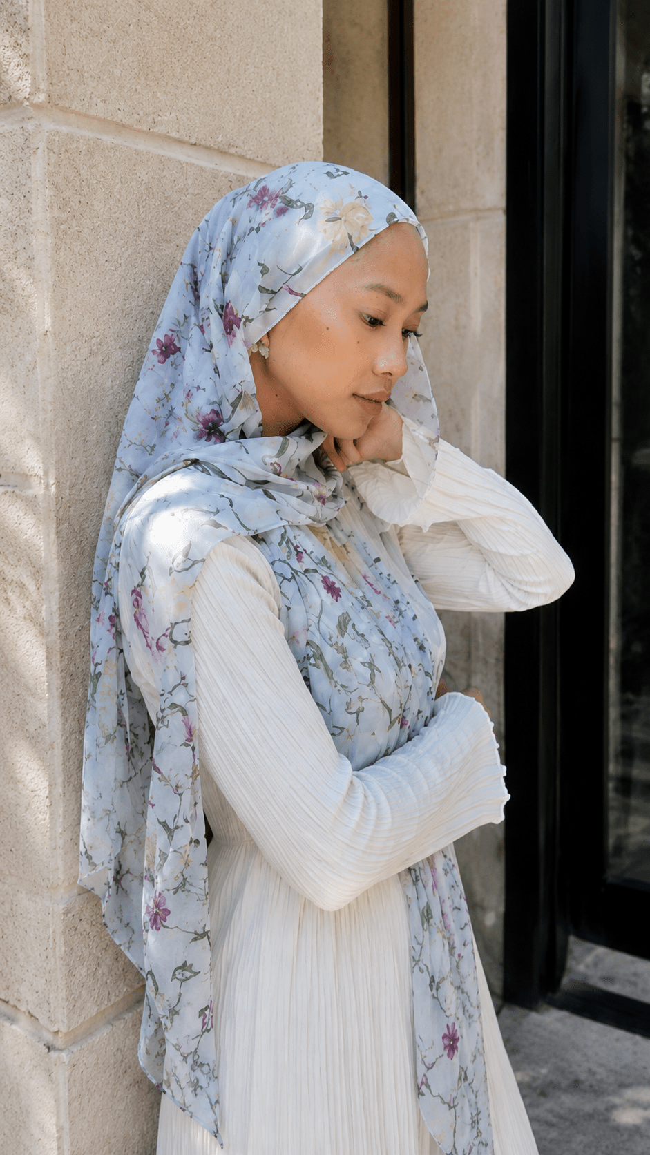 RY151 White Blue Green Purple Watercolor Vine Floral Hijab Shawl – Garden Women's Head Scarf (80×180cm) - Raya