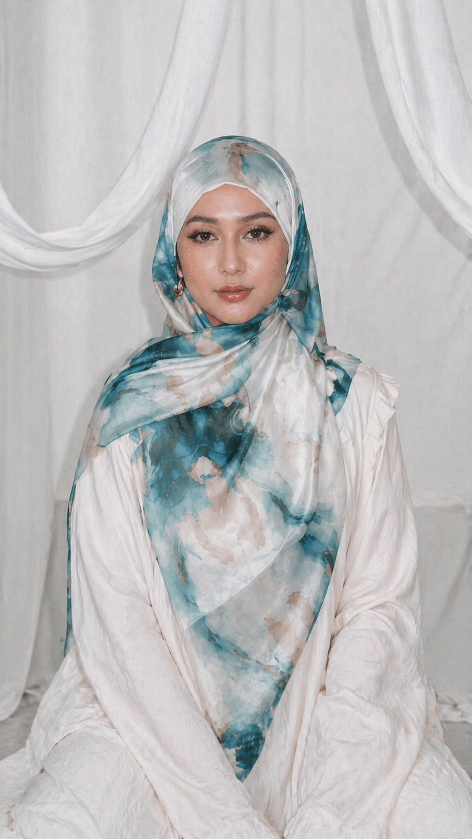 RY18 Teal Blue Marble Cloud Hijab Shawl – Ocean Watercolor Women's Head Scarf (80×180cm) - Raya