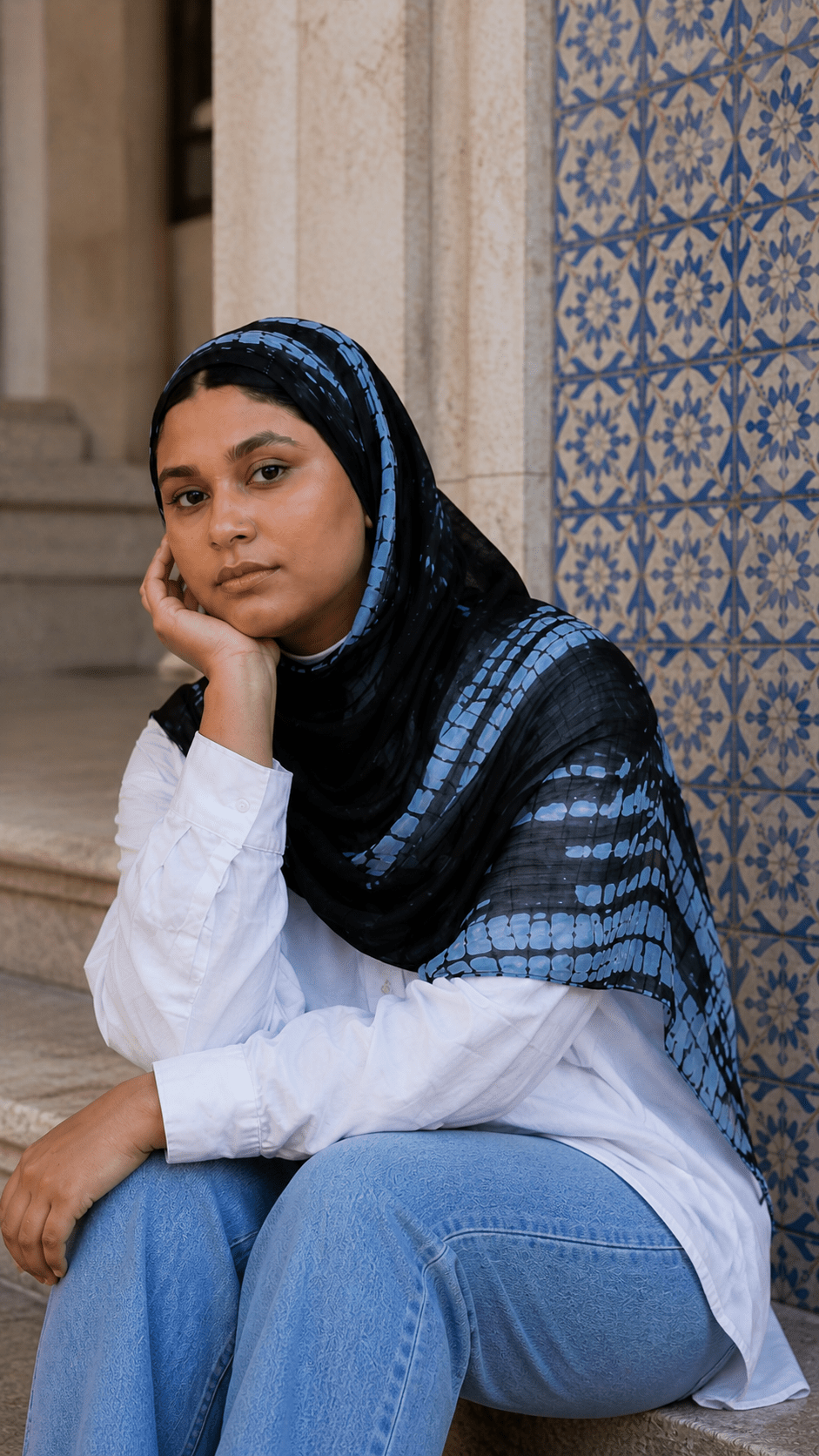 RY22 Black Shibori Grid Tie-Dye Hijab Shawl – Blue Grey Batik Women's Head Scarf (80×180cm) - Raya