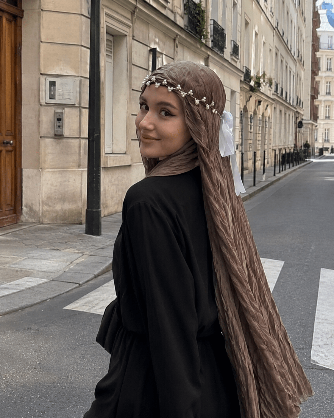 RY321 Deep Brown Crinkled Tulle Hijab Scarf – Glossy Stretch Breathable Headscarf - Raya
