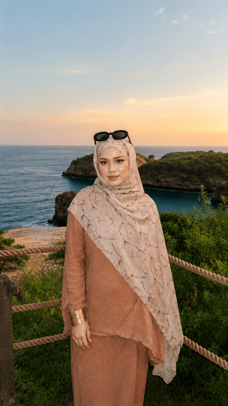 RY33 Nude Beige Floral Sketch Hijab Shawl – Botanical Line Art Women's Head Scarf (80×180cm) - Raya
