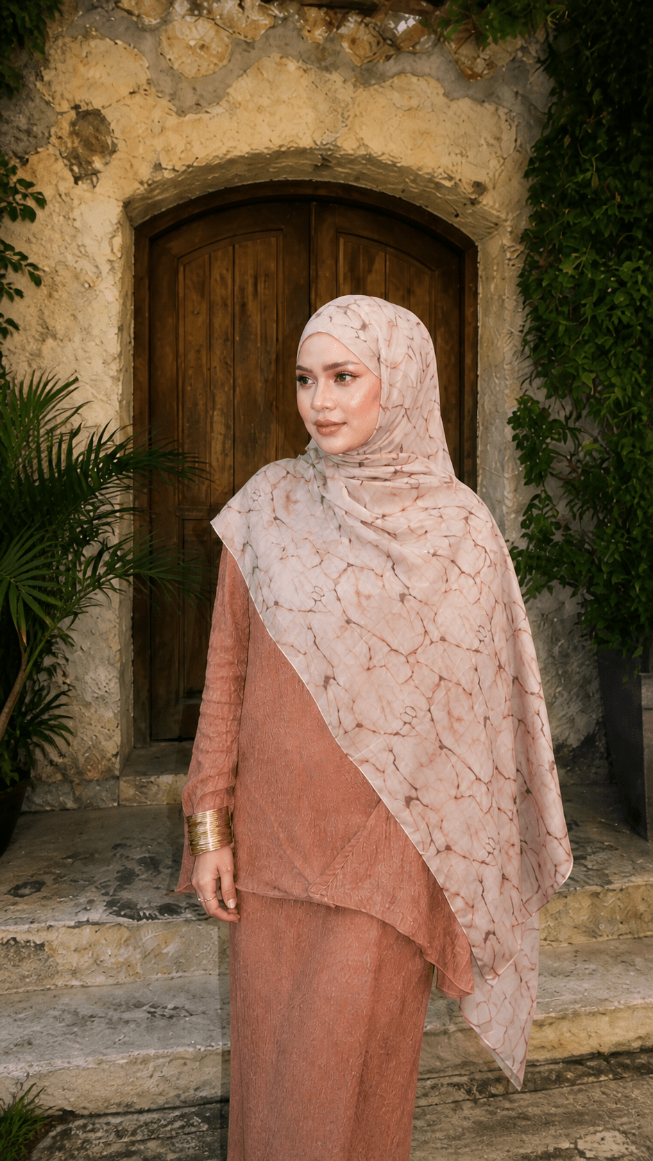 RY33 Nude Beige Floral Sketch Hijab Shawl – Botanical Line Art Women's Head Scarf (80×180cm) - Raya