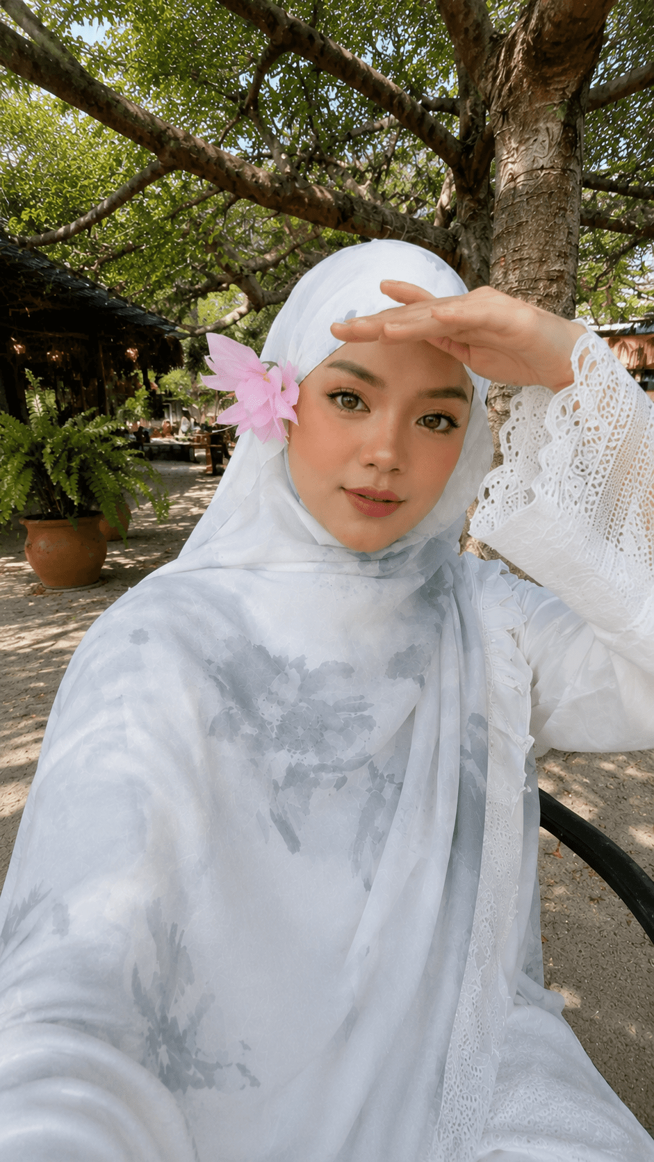 RY36 White Ink Wash Floral Hijab Shawl – Grey Blue Botanical Watercolor Women's Head Scarf (80×180cm) - Raya