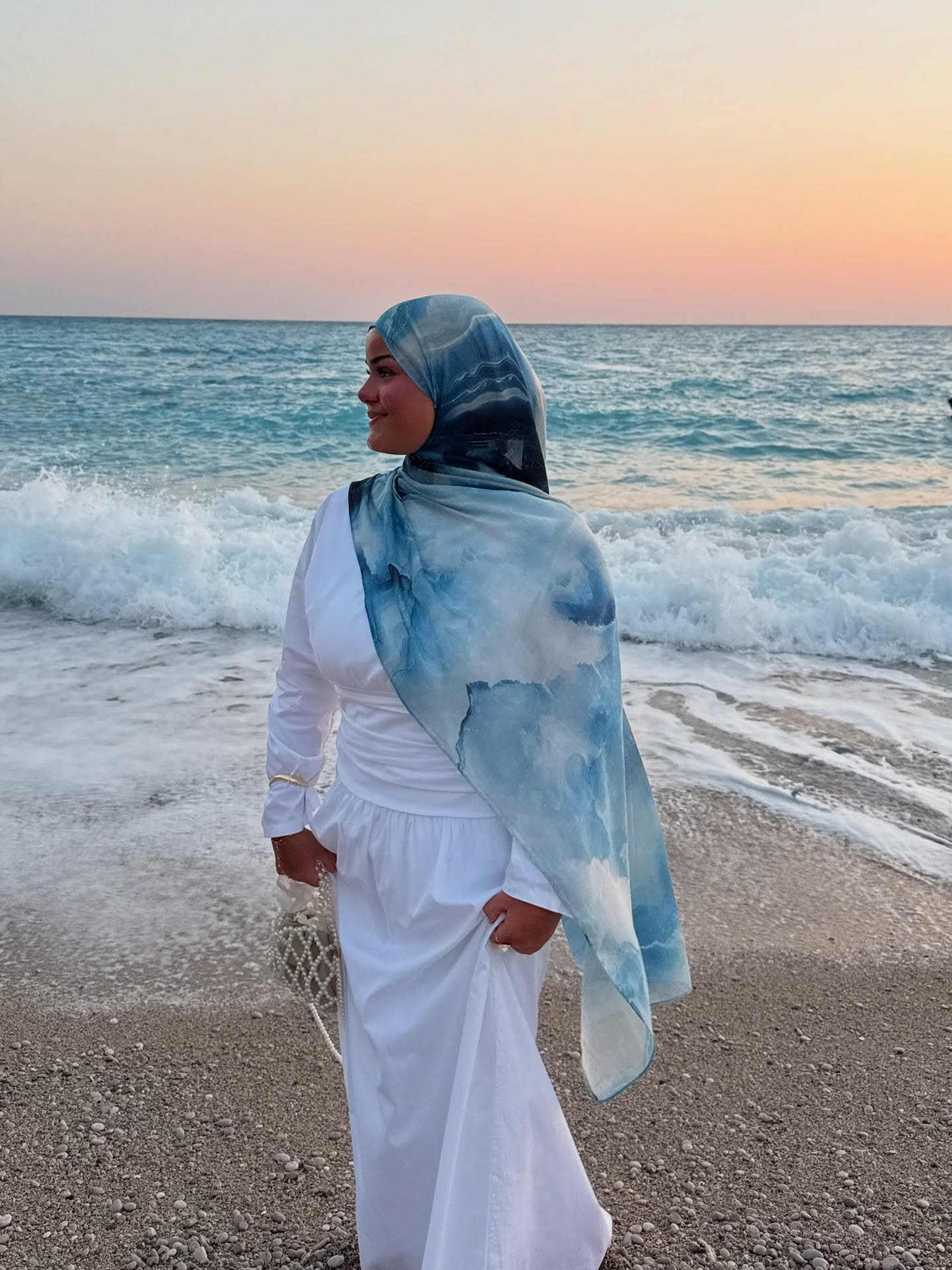 RY49 Ocean Blue White Cloud Wash Hijab Shawl – Coastal Watercolor Women's Head Scarf (80×180cm) - Raya