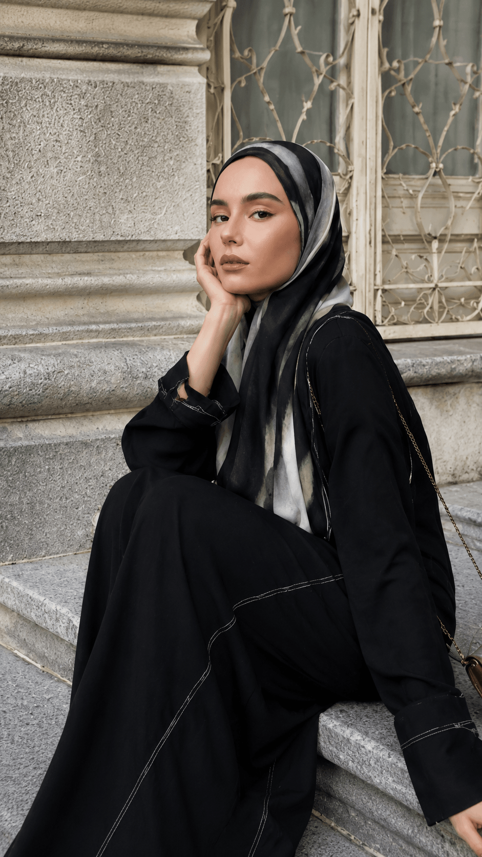 RY66 Black Olive Green Grey Brushstroke Hijab Shawl – Abstract Oil Paint Women's Head Scarf (80×180cm) - Raya