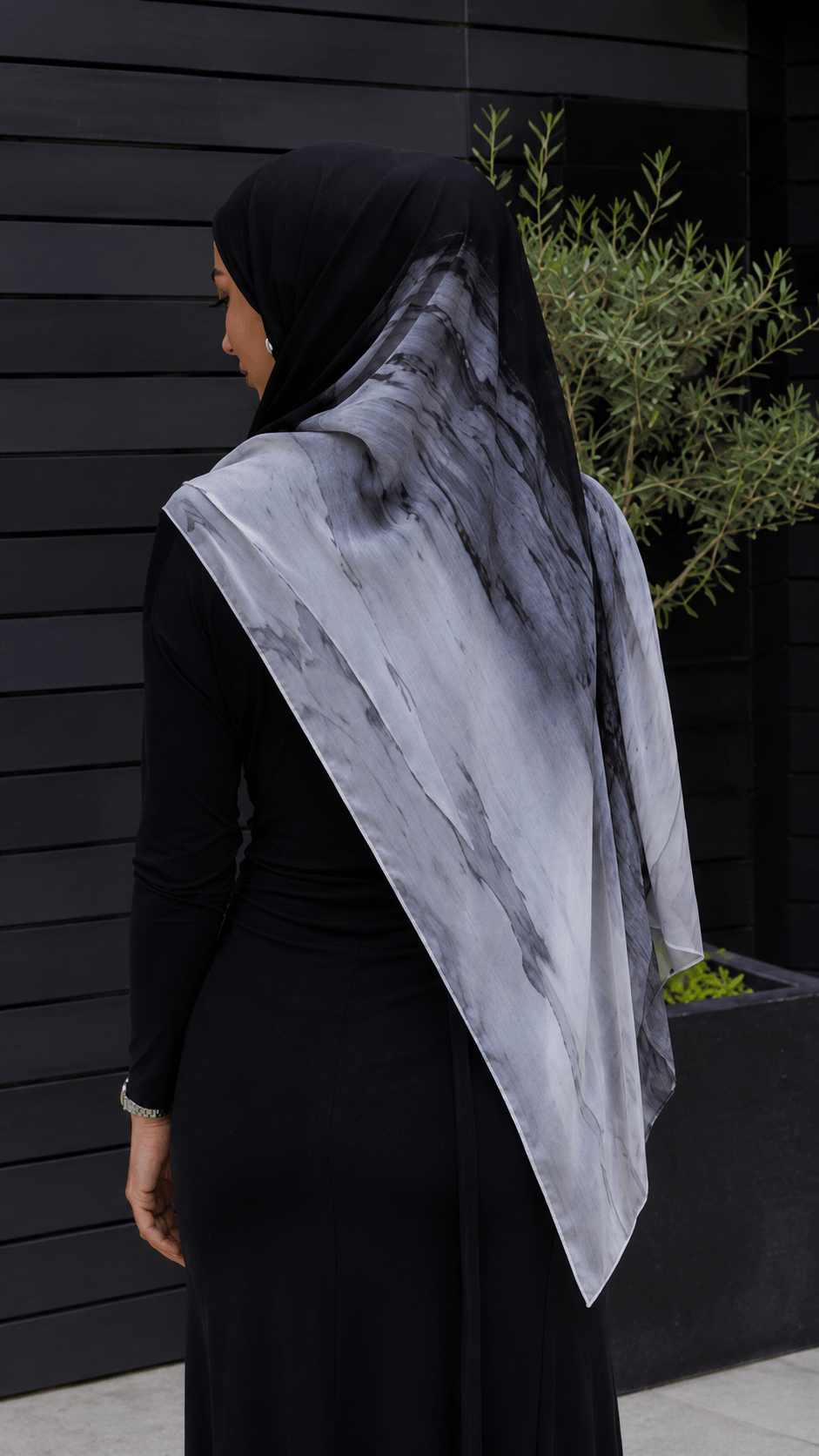 RY69 Black to White Marble Ink Flow Hijab Shawl – Storm Watercolor Women's Head Scarf (80×180cm) - Raya