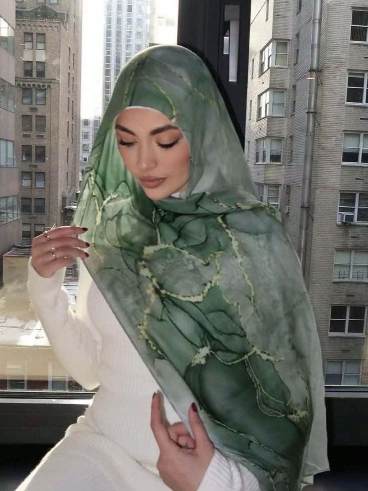 RY70 Moss Green Gold Leaf Vein Tropical Hijab Shawl – Botanical Watercolor Women's Head Scarf (80×180cm) - Raya